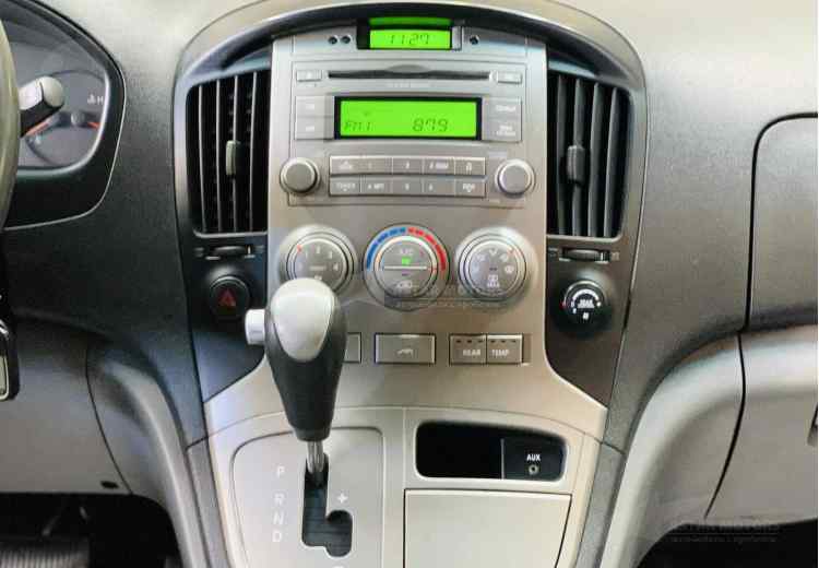 Hyundai Grand Starex I