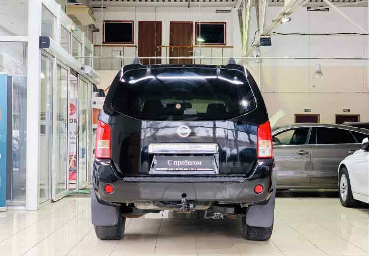 Nissan Pathfinder III