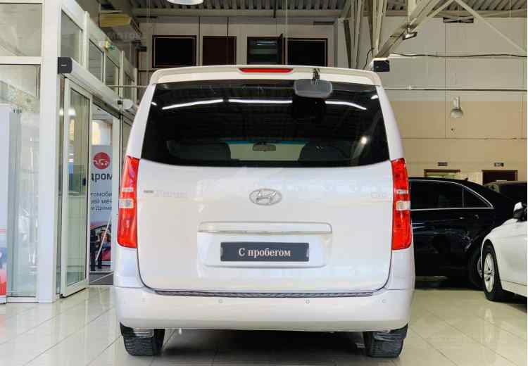 Hyundai Grand Starex I