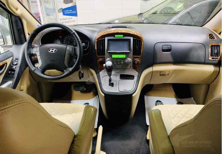 Hyundai Grand Starex I