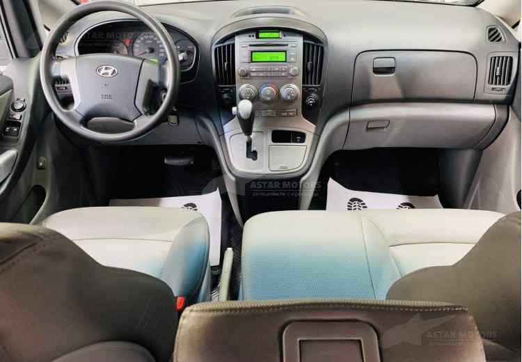 Hyundai Grand Starex I