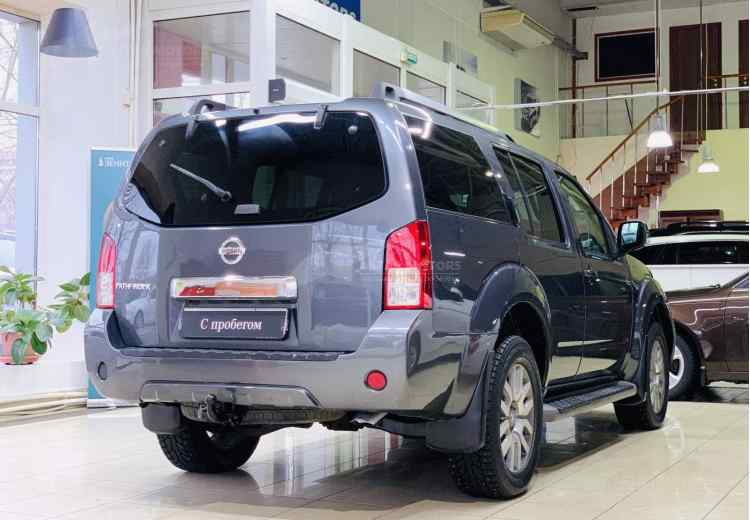 Nissan Pathfinder III Рестайлинг