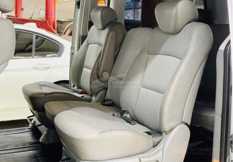 Hyundai Grand Starex I