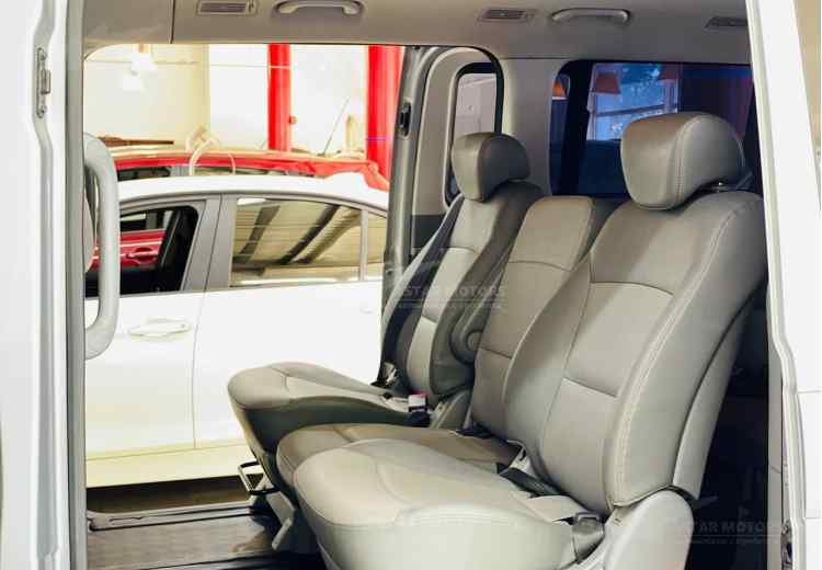 Hyundai Grand Starex I