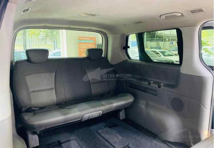 Hyundai Grand Starex I