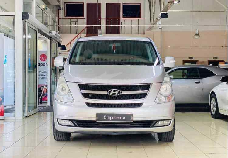 Hyundai Grand Starex I