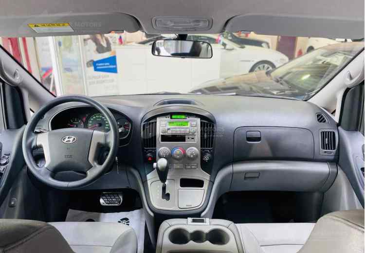 Hyundai Grand Starex I