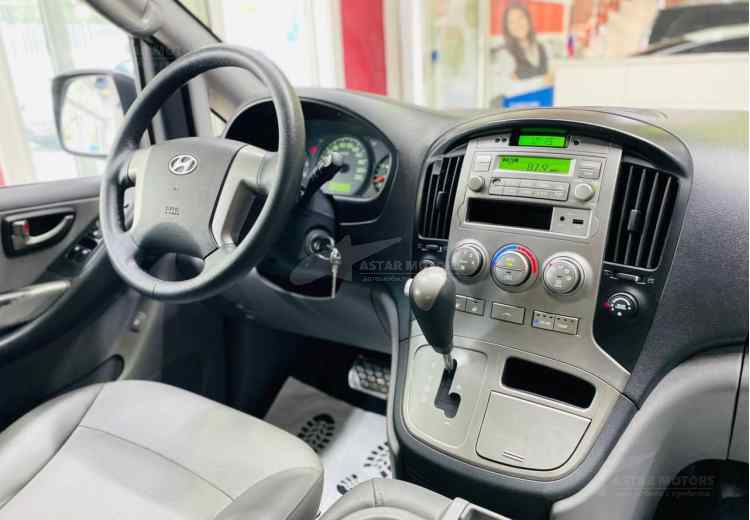 Hyundai Grand Starex I