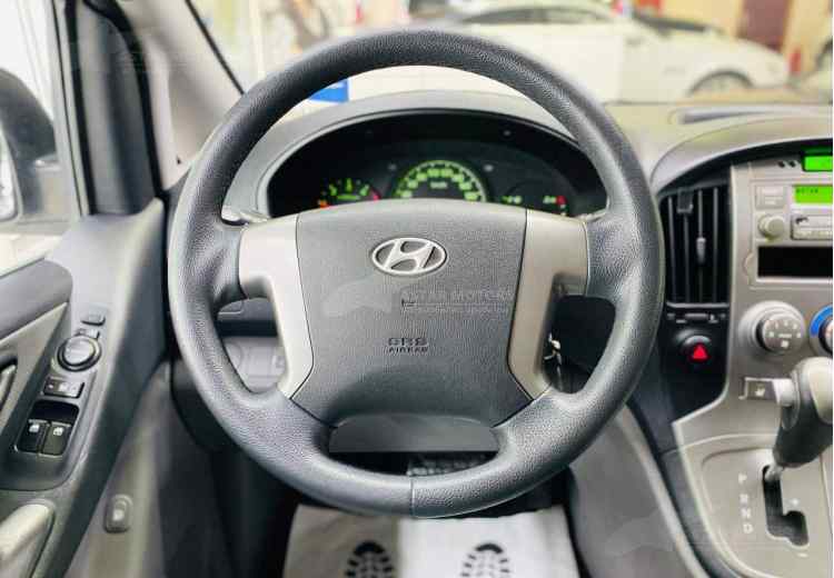 Hyundai Grand Starex I