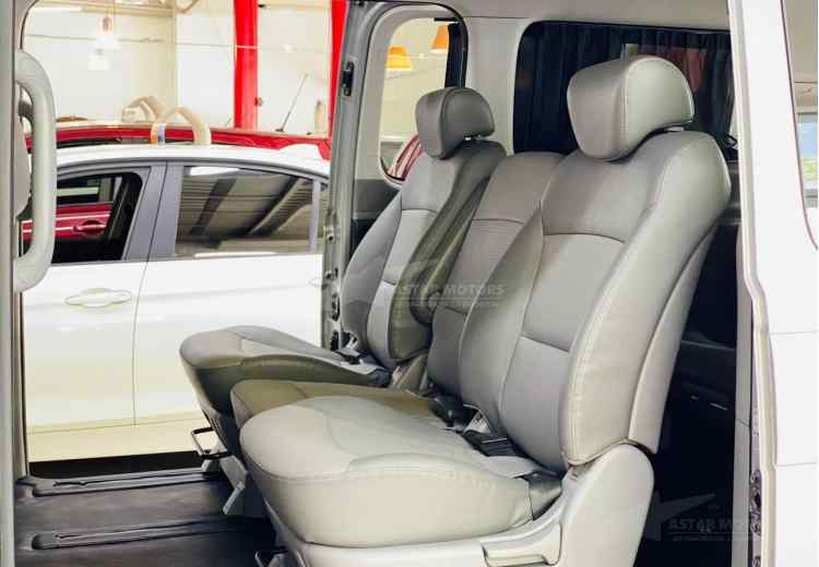 Hyundai Grand Starex I