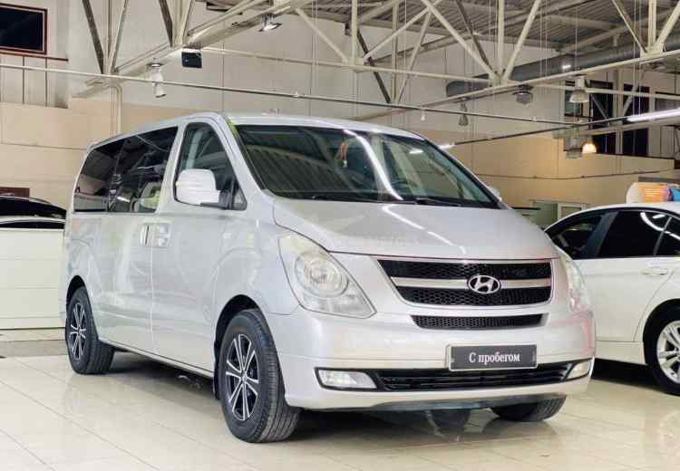 Hyundai Grand Starex I
