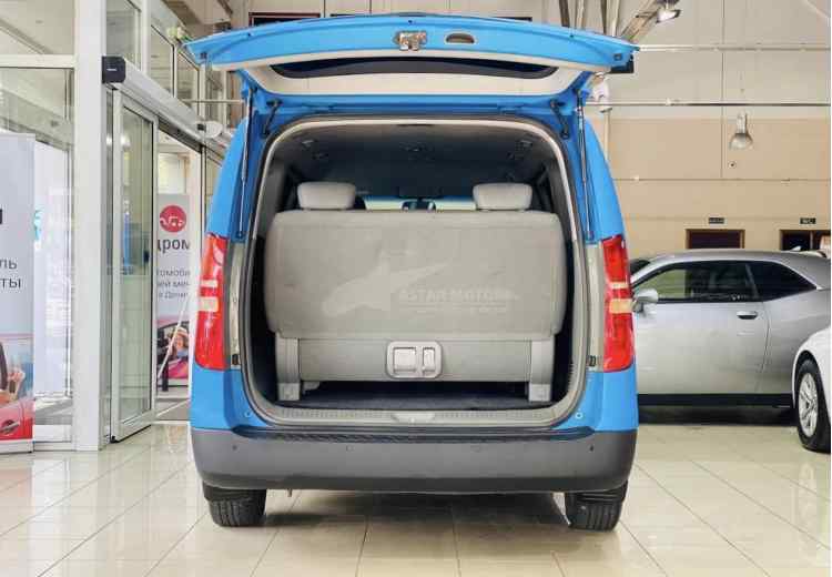 Hyundai Grand Starex I