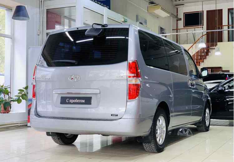 Hyundai Grand Starex I