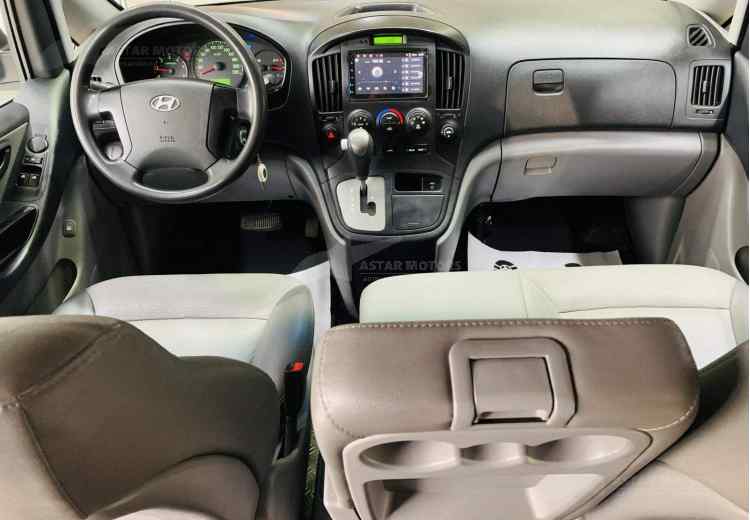 Hyundai Grand Starex I