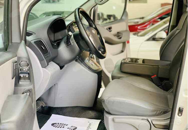 Hyundai Grand Starex I