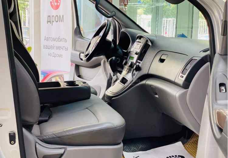 Hyundai Grand Starex I