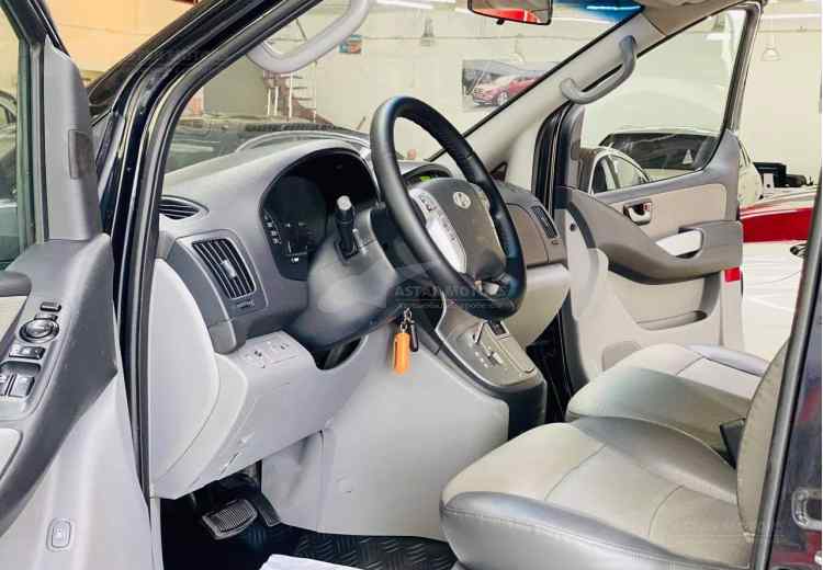 Hyundai Grand Starex I