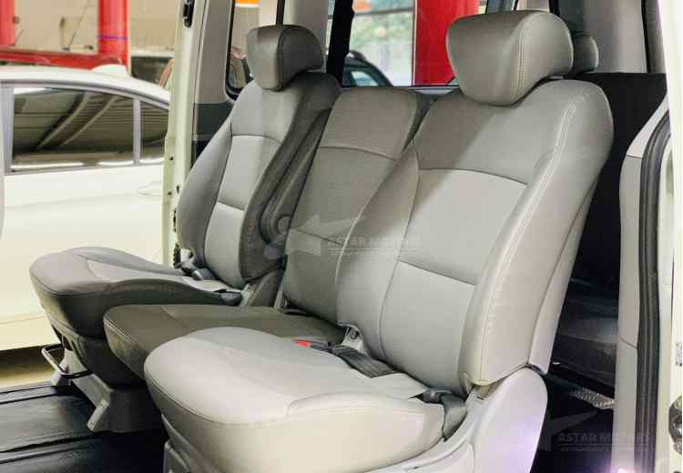 Hyundai Grand Starex I