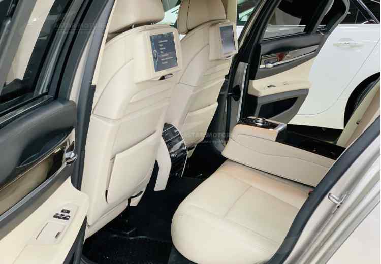 BMW 7 серии V (F01/F02/F04)