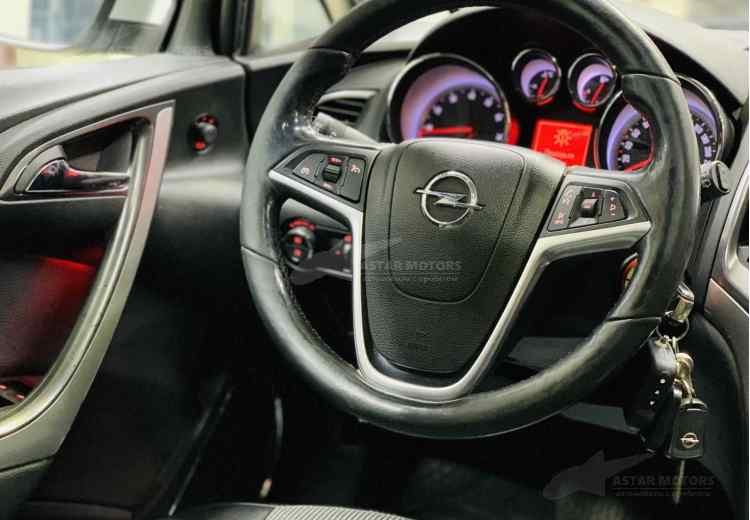 Opel Astra J Рестайлинг