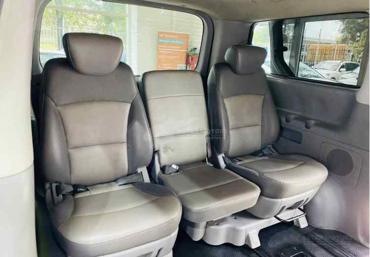 Hyundai Grand Starex I