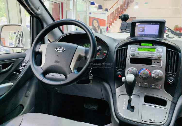 Hyundai Grand Starex I