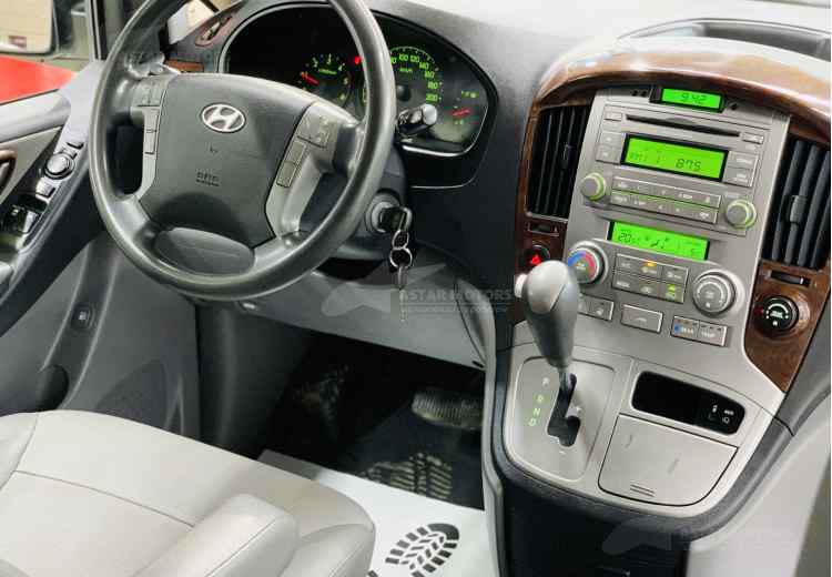 Hyundai Grand Starex I