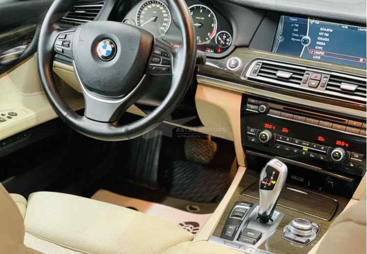 BMW 7 серии V (F01/F02/F04)