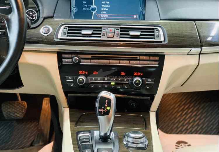 BMW 7 серии V (F01/F02/F04)