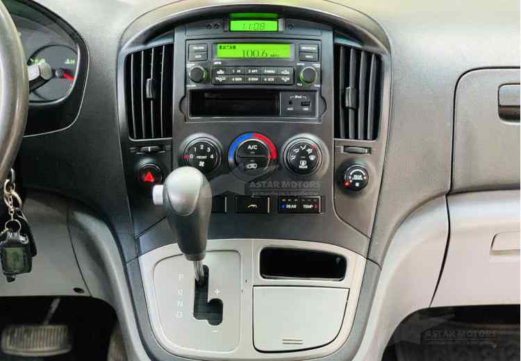 Hyundai Grand Starex I