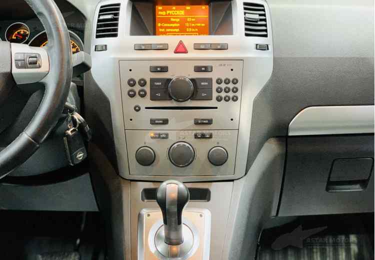 Opel Zafira B Рестайлинг