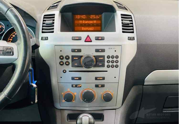 Opel Zafira B Рестайлинг