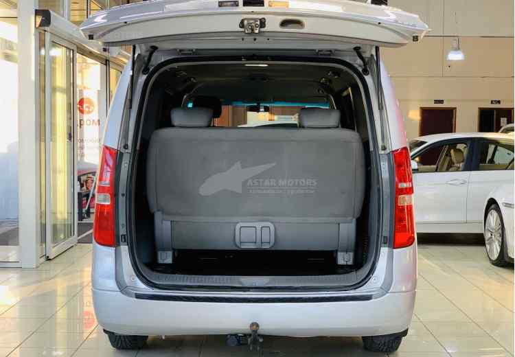 Hyundai Grand Starex I