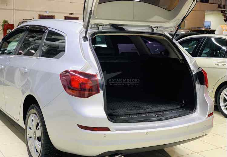 Opel Astra J Рестайлинг