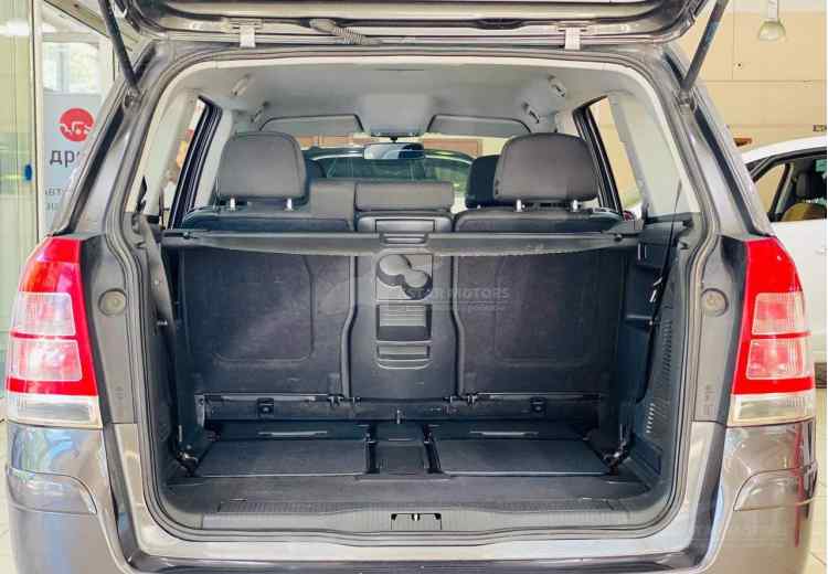 Opel Zafira B Рестайлинг