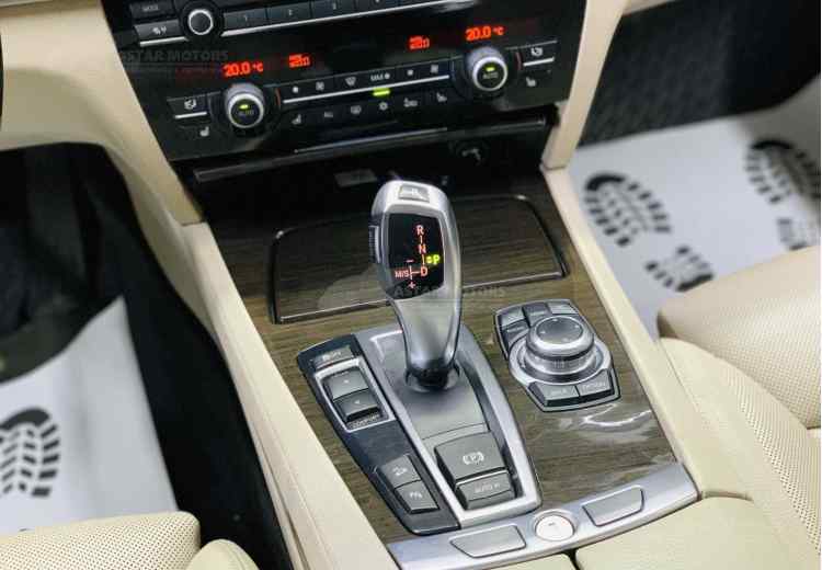 BMW 7 серии V (F01/F02/F04)