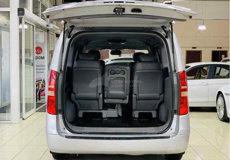 Hyundai Grand Starex I