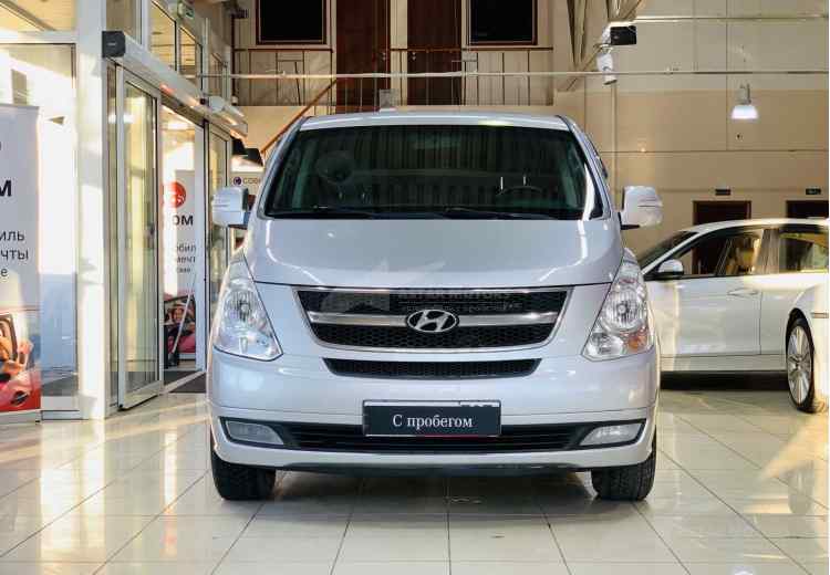 Hyundai Grand Starex I
