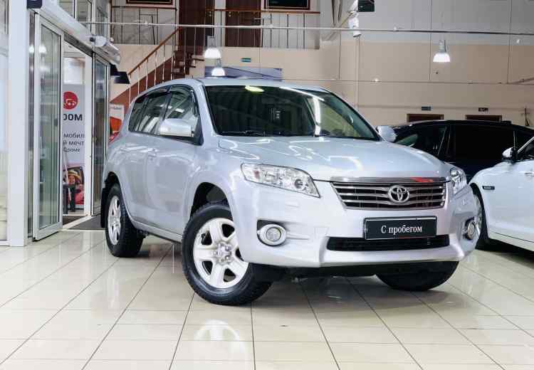 Toyota RAV4 IV (CA40)