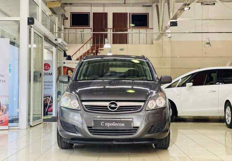 Opel Zafira B Рестайлинг