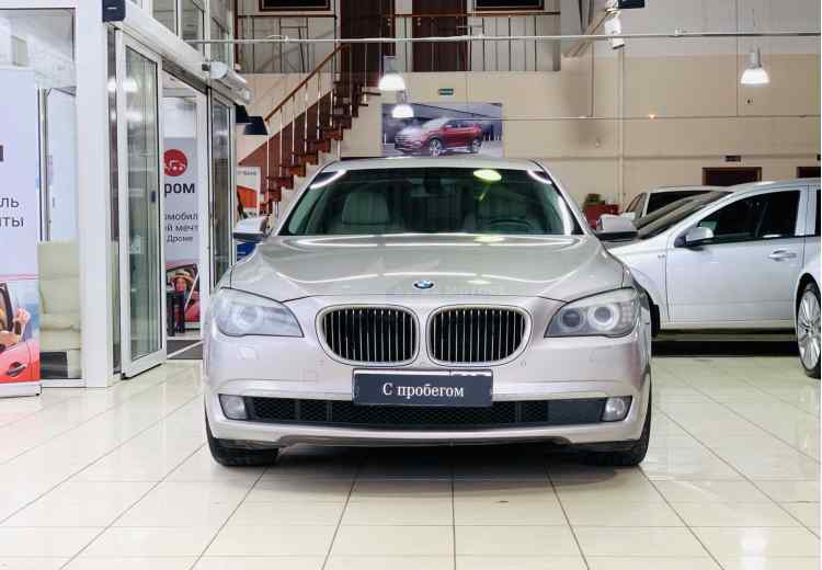 BMW 7 серии V (F01/F02/F04)