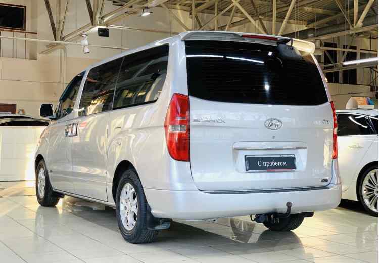 Hyundai Grand Starex I