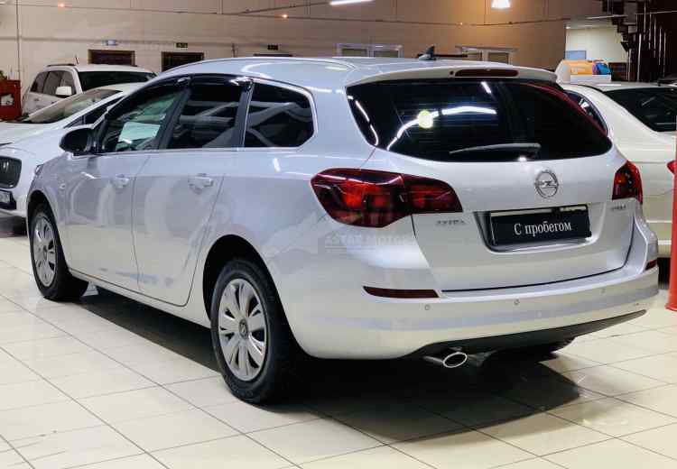 Opel Astra J Рестайлинг