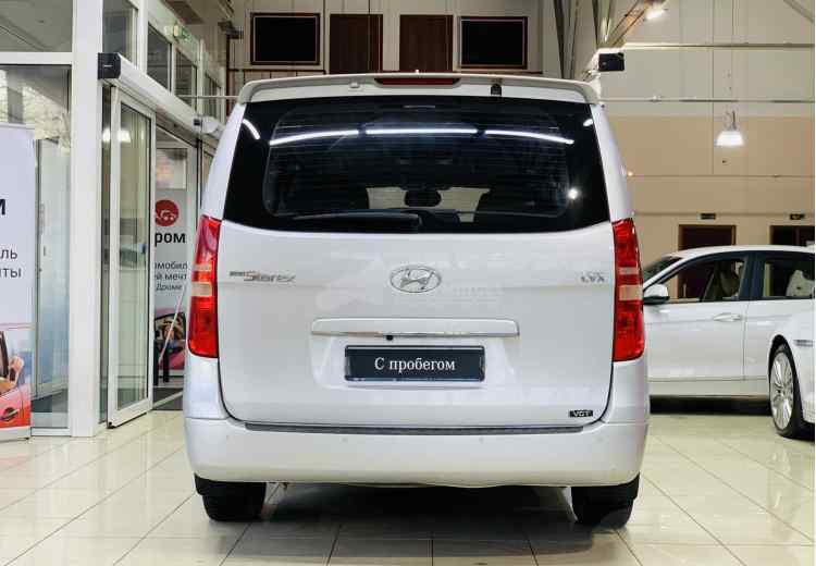 Hyundai Grand Starex I