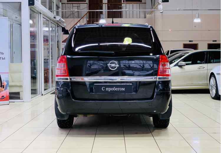 Opel Zafira B Рестайлинг