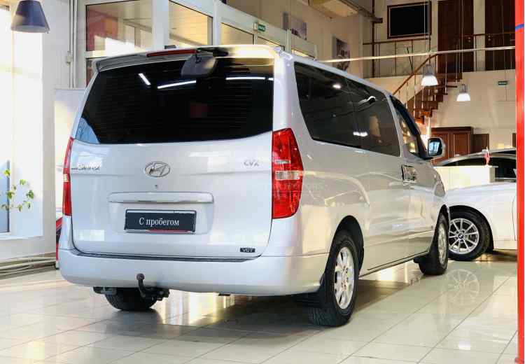 Hyundai Grand Starex I