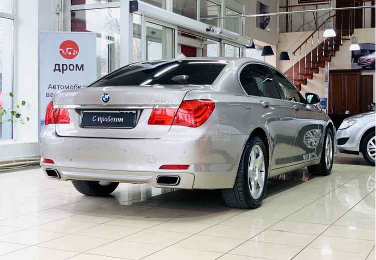 BMW 7 серии V (F01/F02/F04)