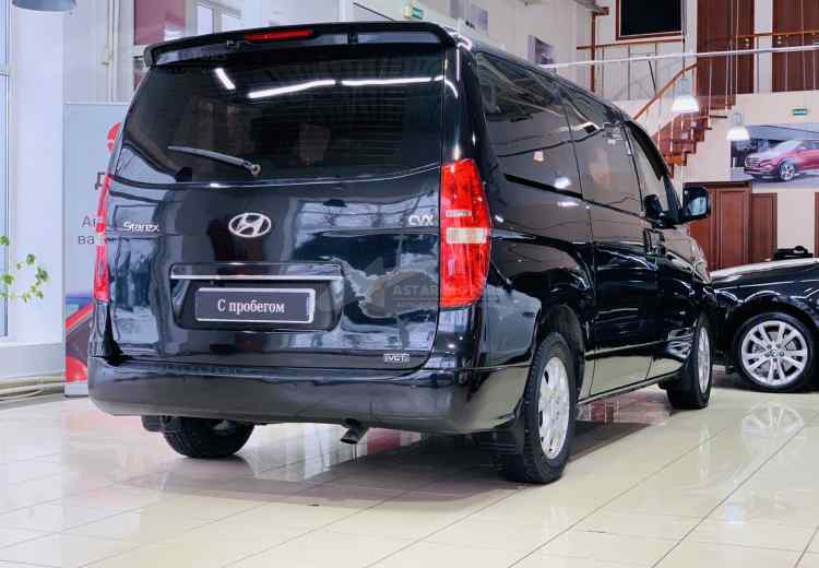 Hyundai Grand Starex I