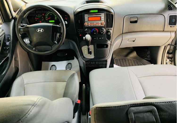 Hyundai Grand Starex I