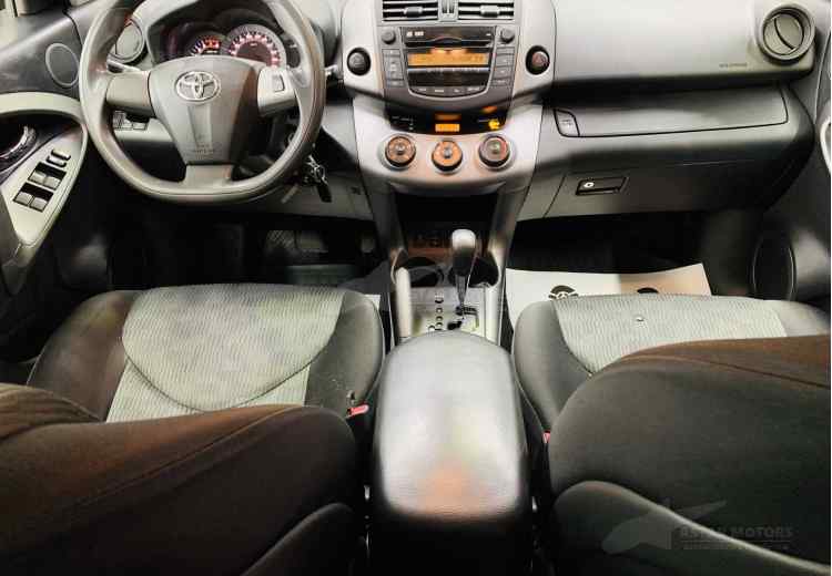 Toyota RAV4 IV (CA40)